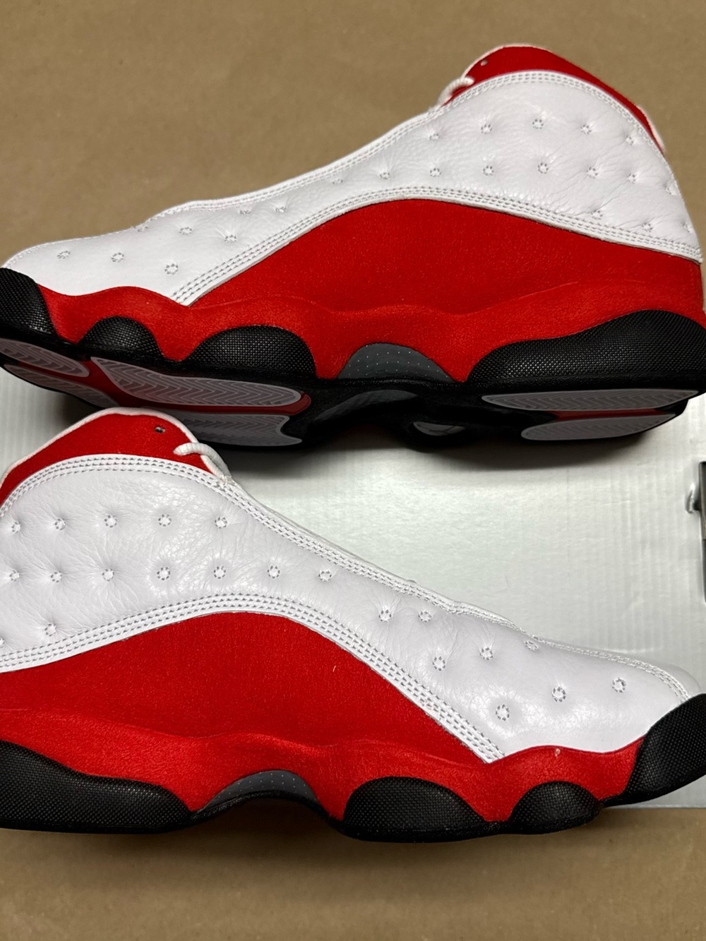 Nike Air Jordan 13 Retro Chicago 2026 Men’s size 8.5 Basketball Shoes Rare NEW! - Picture 2 of 6